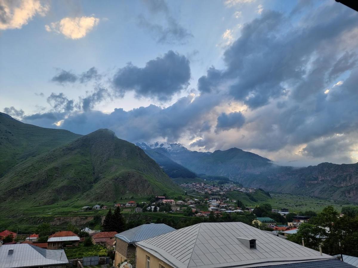 Hotel Sweet Night Kazbegi Exterior foto